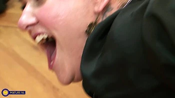 Kinky Stepmon Fucks Her Lazy Stepson