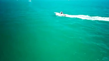 Mizaki is a very dissipated co-pilot... - Jacquie et Michel TV