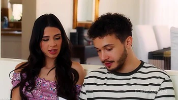 Kylie Rocket Gives Deepthroating a Try