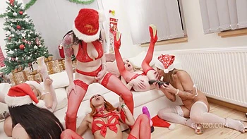 Anna de Ville's Anal 2021 Christmas with GONZO SZ2788