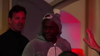 A fantasy tickled the mind of Leila, 23 years old... - Jacquie et Michel TV