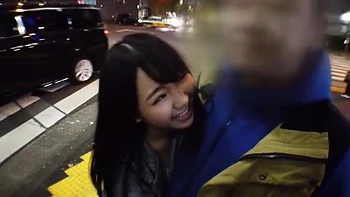 Hカップのムチムチ巨乳美女が生着替えして大好きな中年男にエステ