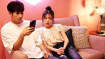 Hカップの巨乳美女が乳首愛撫されてキス、ネットリフェラのラブラブエッチ