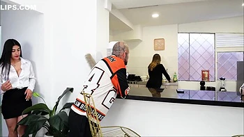 Strengthening The Friendship With My Friend After Fucking Her Boyfriend In Front Of Her