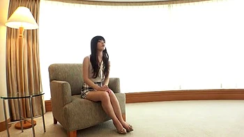 美脚美女がM字開脚でクリトリス愛撫されねっとりフェラのハメ撮りエッチ