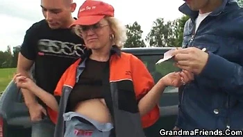 Hot Granny likes young cocks: Blowjob, Doggy  Cowgirl Porn