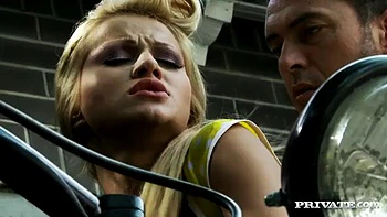 Cherry Kiss Anal Pin Up: Blowjob, Doggy  Missonary Porn