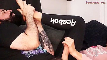 Cute Teen 18+ Girl Enjoys Foot Fetish