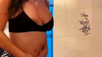 Lizbeth Rodriguez dancing: Amateur, Brunette  Onlyfans Porn