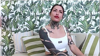 Lara Craft - Double Penetration For Lara Croft. Seriously, Youve Never Done This Before?