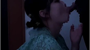 Female College Student Nutsblowjob Massage & Sperm Spilled From Mouth