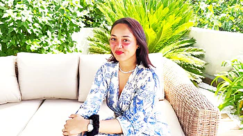 Elektra, 22 years old, accounting manager in Cannes! - Jacquie et Michel TV