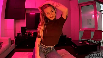 Hot solo action with a girl in jeans and a vibrator, Luana