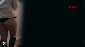 She didn't know that I masturbate on her wet pussy!