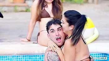 Charlie Dean In Long-haired Bimbo Peach Lollipop Gets Nicely Fucked By The Pool