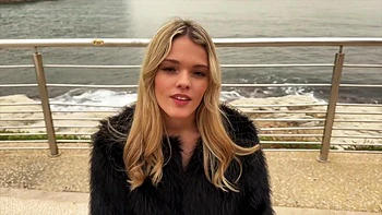 Lucy discovers the hidden side of William - Jacquie et Michel TV