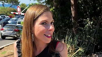 A well-deserved reward for Valentina - Jacquie et Michel TV