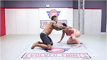 Kaylee Lang Vs Eddie Jaye - Eddie Sure Knows How To Deliver That Bbc!