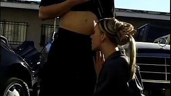 Cute blonde thanks man who fixed her car