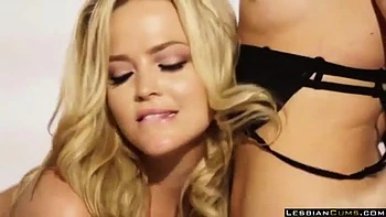 Lesbianasn: Licking, Amateur  Big Ass Porn