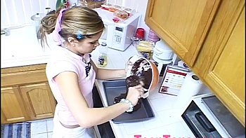 Teen topanga fingering nasty solo in kitchen