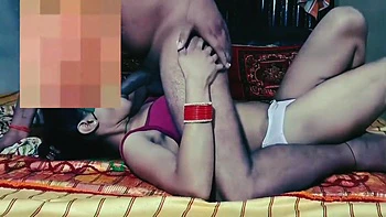 Apni Biwi Ko Chod Diya Garam Kar Ke