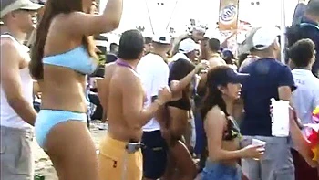 Hot chicks reveal their amazing tits: Big Tits, Amateur  Outdoor Porn