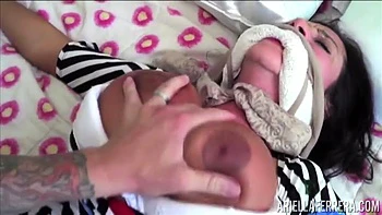 Ariella Ferrera in Down on The Bed Clip#2