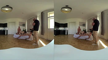 Brisedia Myers Behind The Scenes VR Part Three - Bubble Butt