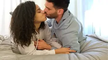 Real Couple Sextape - Passionate Kissing and Fucking - Creampie