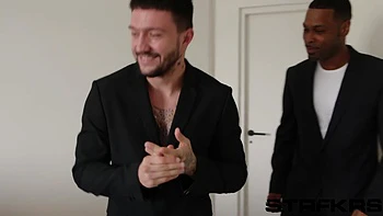 90-Pound Babe Didi Zerati Fills Her Holes With 2 Big Dicks!