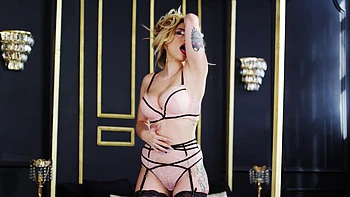 Hot babes Lucia Fernandez and peaches have a great sex in lingerie.