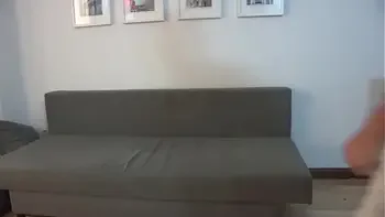 Husband arrives home just to find wife eating up a Chinese cock