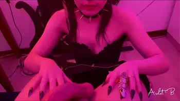 Ardatb-Pawg goth girlfriend