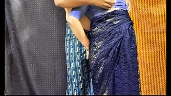 Apne Gaon Ki Chachi Ki Chudai Hd