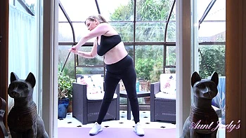 Greenhouse Workout with Nel