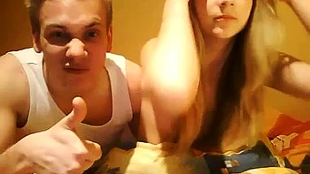 Guy fucks gf on camera: Blowjob, Doggy  Amateur Porn