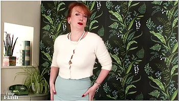 Red Xxx - Big Tits Mature Red Head Fingering Pussy In Seamed Nylons And Designer Heels