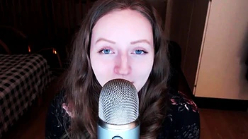 KissMyHips ASMR Pussy Fingering Video