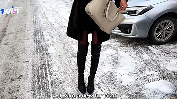 Sexist strangers suggest largest cash for public cumwalk