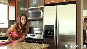 Prank On My Best Friend's Girlfriend With A Happy Ending - MOFOS21