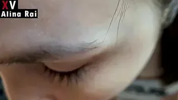 Stepmom ordered pizza and paid with her tight pussy