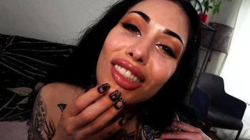 Tattooed Hottie Arson Leigh Offers Her All Natural Body