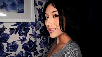 BJRAW Cumpletely covering Alexa Chains with cum