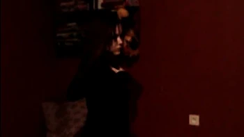 19yo stepsister masturbates in front of my eyes