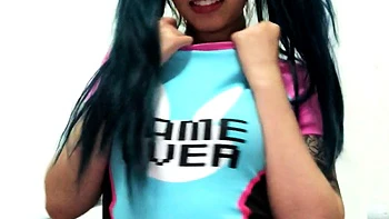 Amateur asian teen licks ass and sucks cock