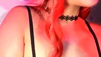 Webcam brunette solo masturbation