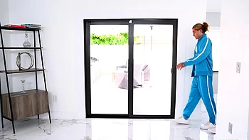 Tiny Superhero   Sofie Reyez