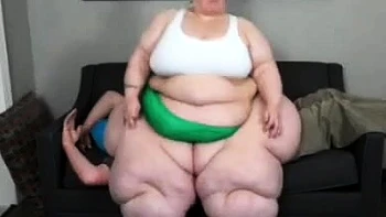 Ssbbw bobbi jo facesitting buttcrush smother