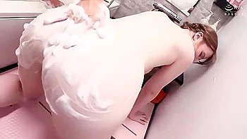 Beautiful White Woman With Big Ass And Who Loves Ass